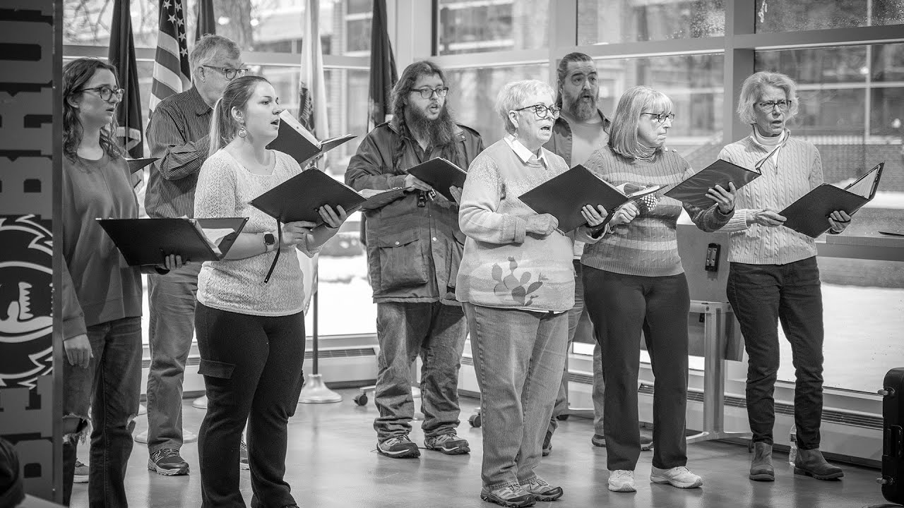 В студенческом центре исполнили «Carol of the Bells»