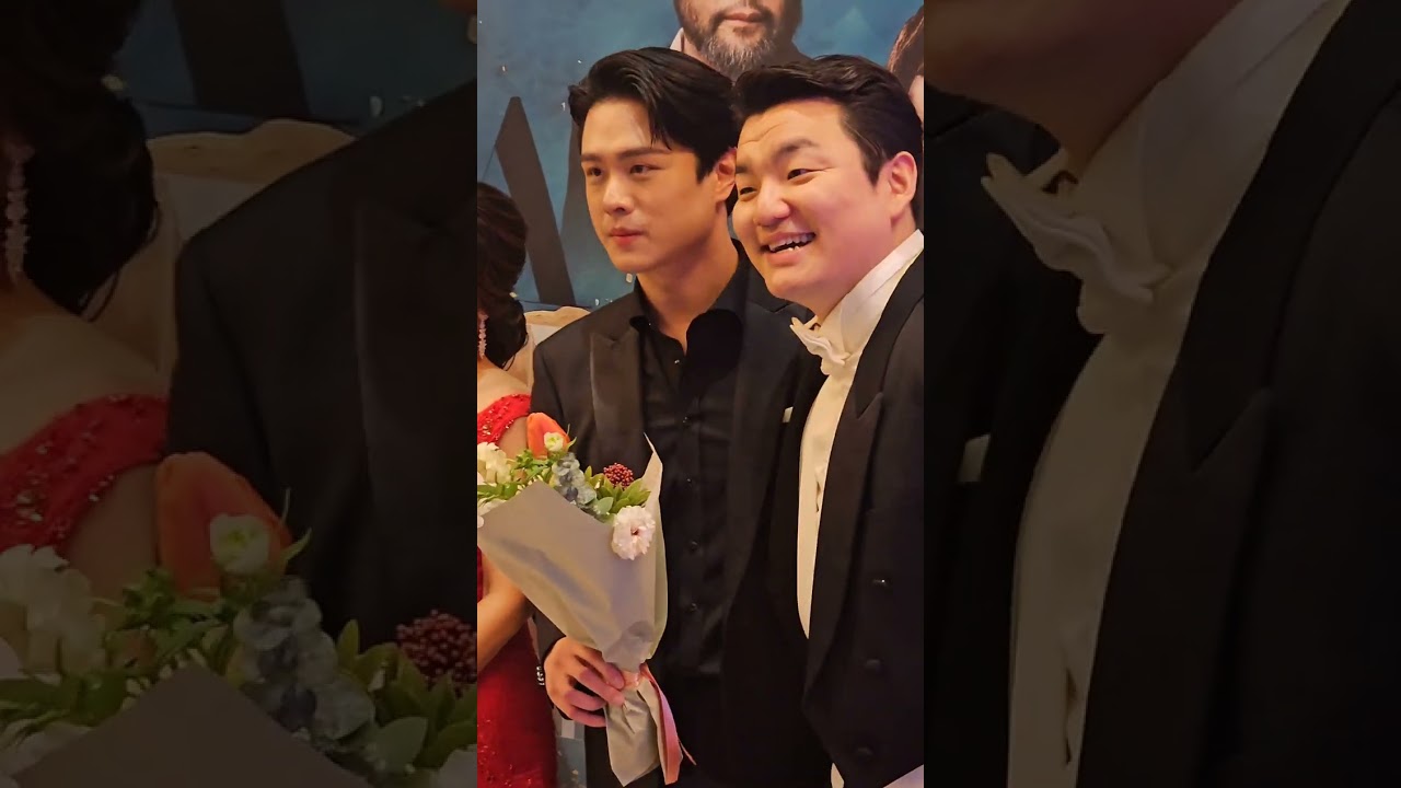 테너김민석_ 오페라 클라이맥스 공연 후 단체사진 찍는데...너무 이뻐가지구🤭