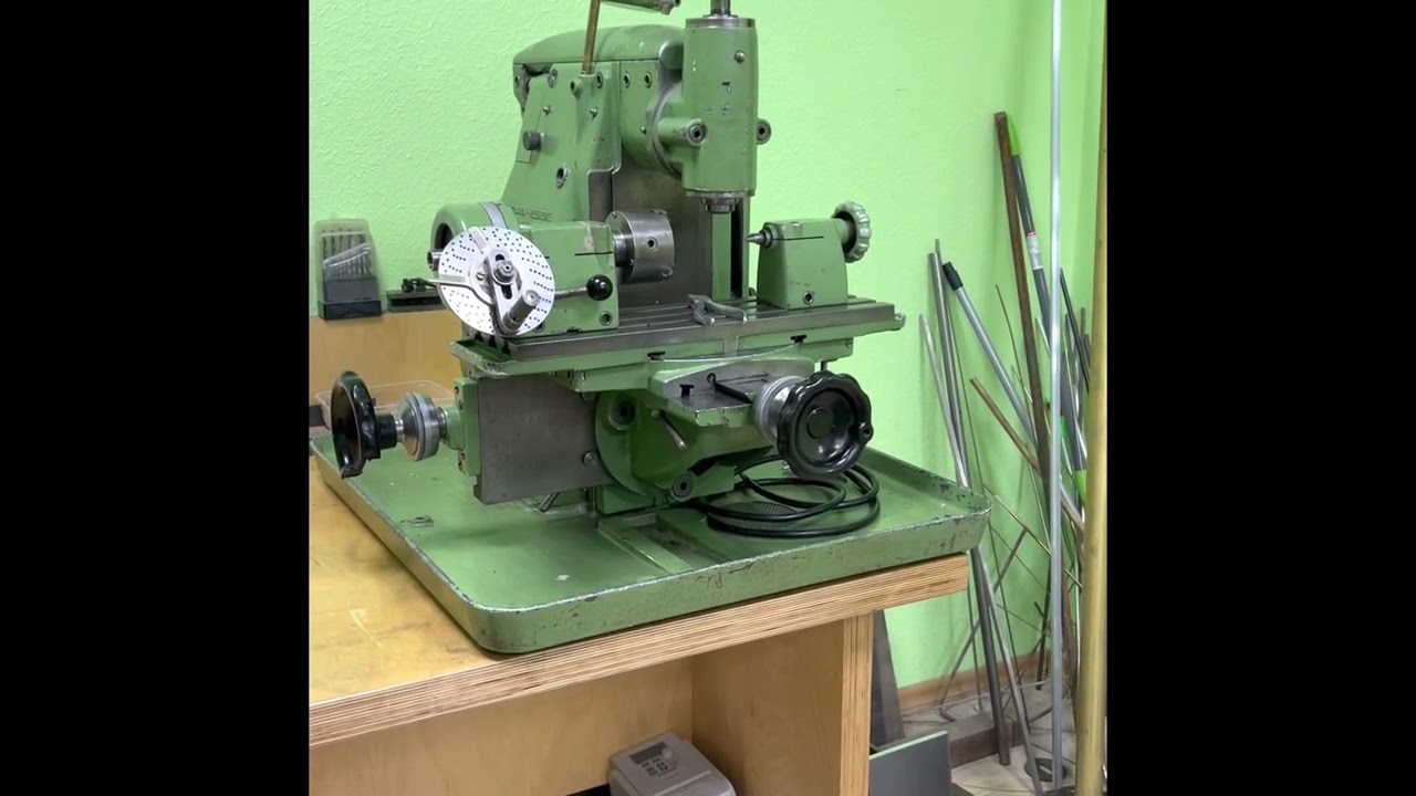 Часовой фрезерный Шаублин 11А. table milling schaublin 11A start. Tischfräsen Schaublin 11A Start.