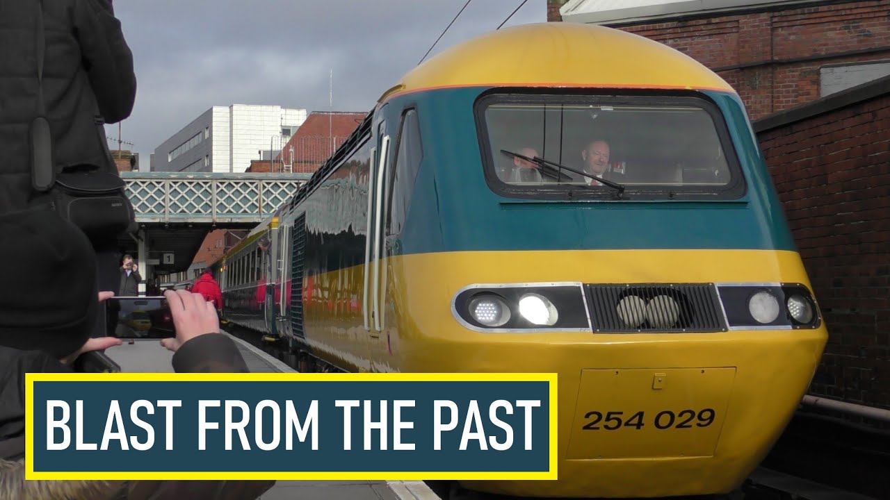 INTERCITY 125 HST CLASS 43 AT DONCASTER TRAIN STATION