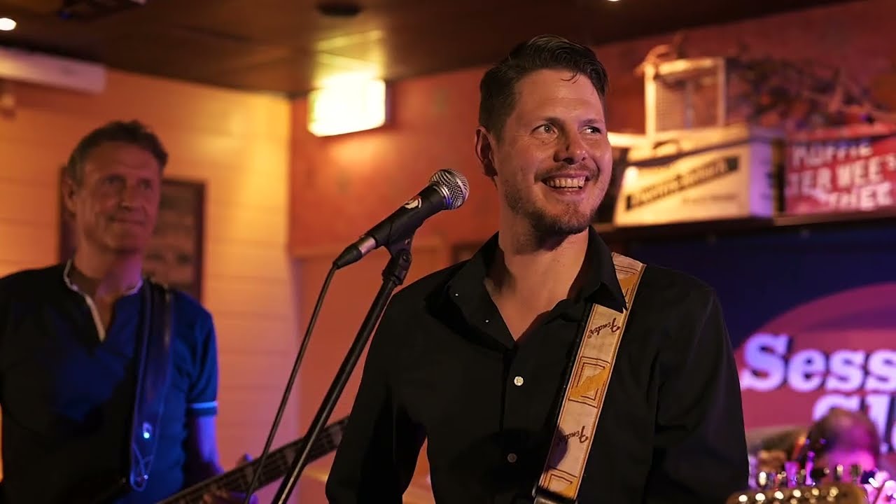 Hans Grondel - The Bar (Official Video)