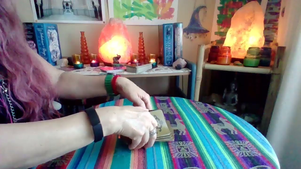 ESCORPIO!!🔮No tendrás que descifrar a nadie!! Habrá gestos románticos y una potencial declaración!!
