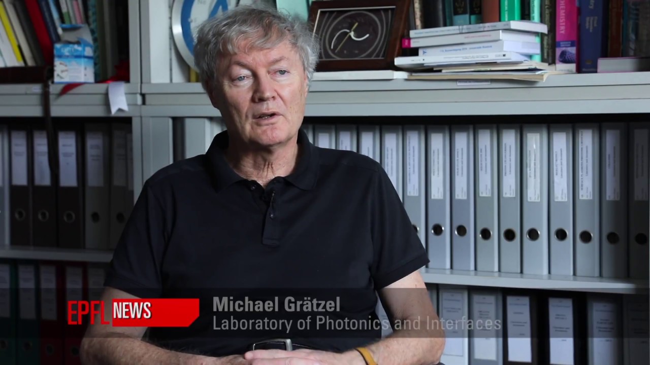 Light can improve the efficiency of perovskite solar cells