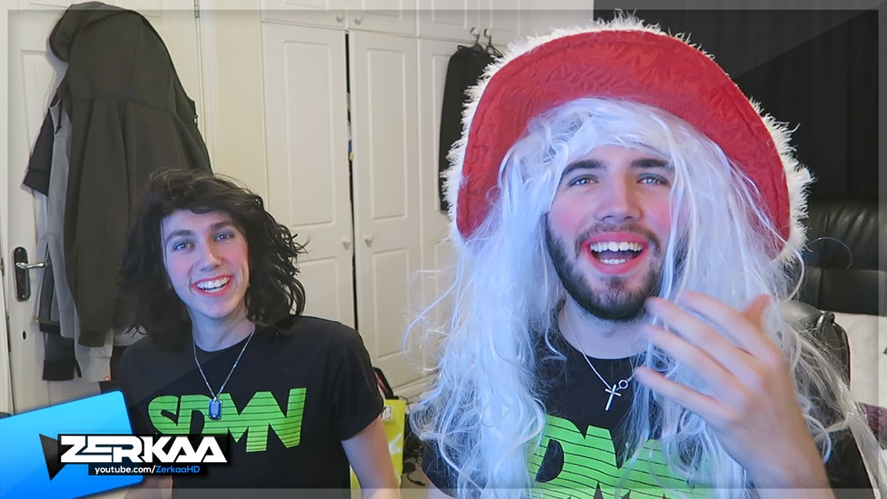 PLAYING AS WOMEN WITH SIMON | FIFA 16