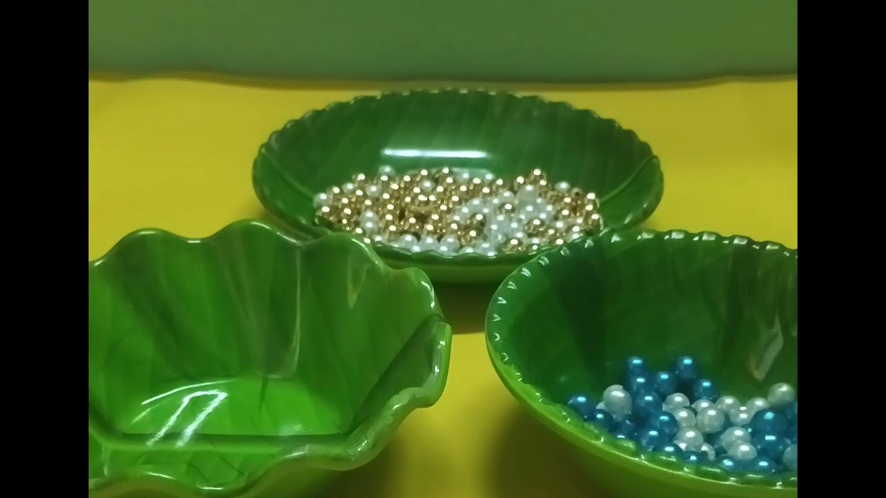 Green leaf plates inside the beads #satisfying Asmr