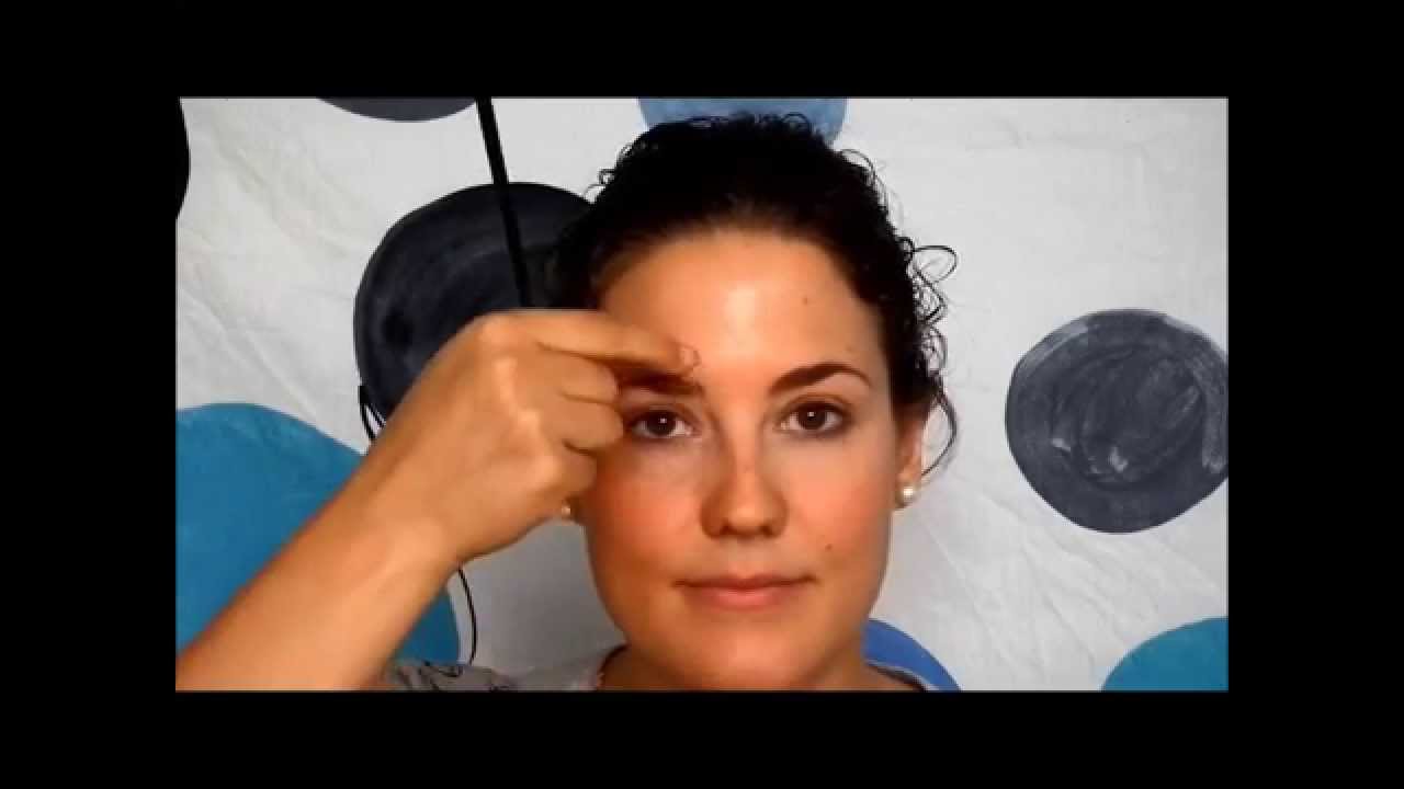 Cómo definir las cejas