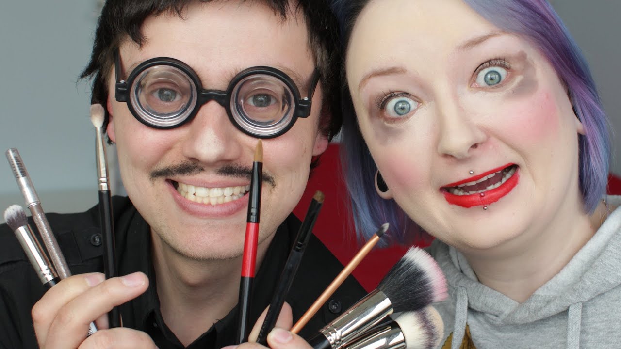 CYBER MARIAN DOES MY MAKEUP! - [ Red Lipstick Monster ]