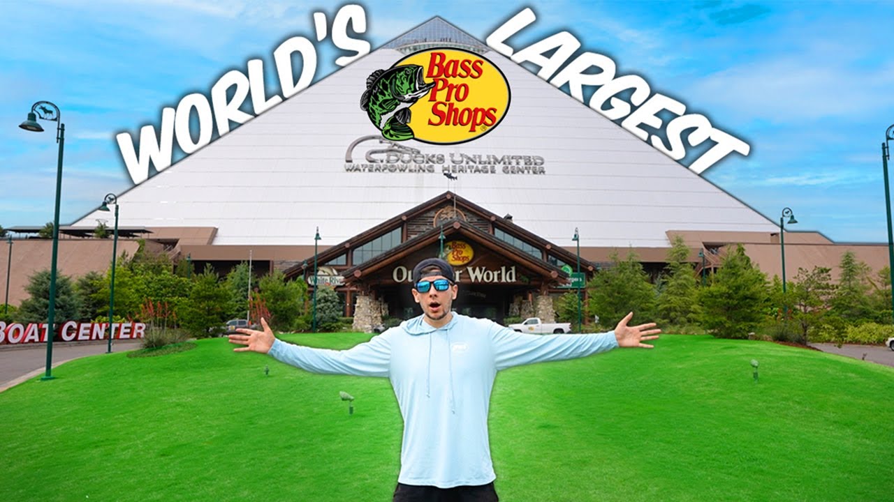 Круглосуточно в крупнейшем в мире магазине Bass Pro Shops (Massive Pyramid)
