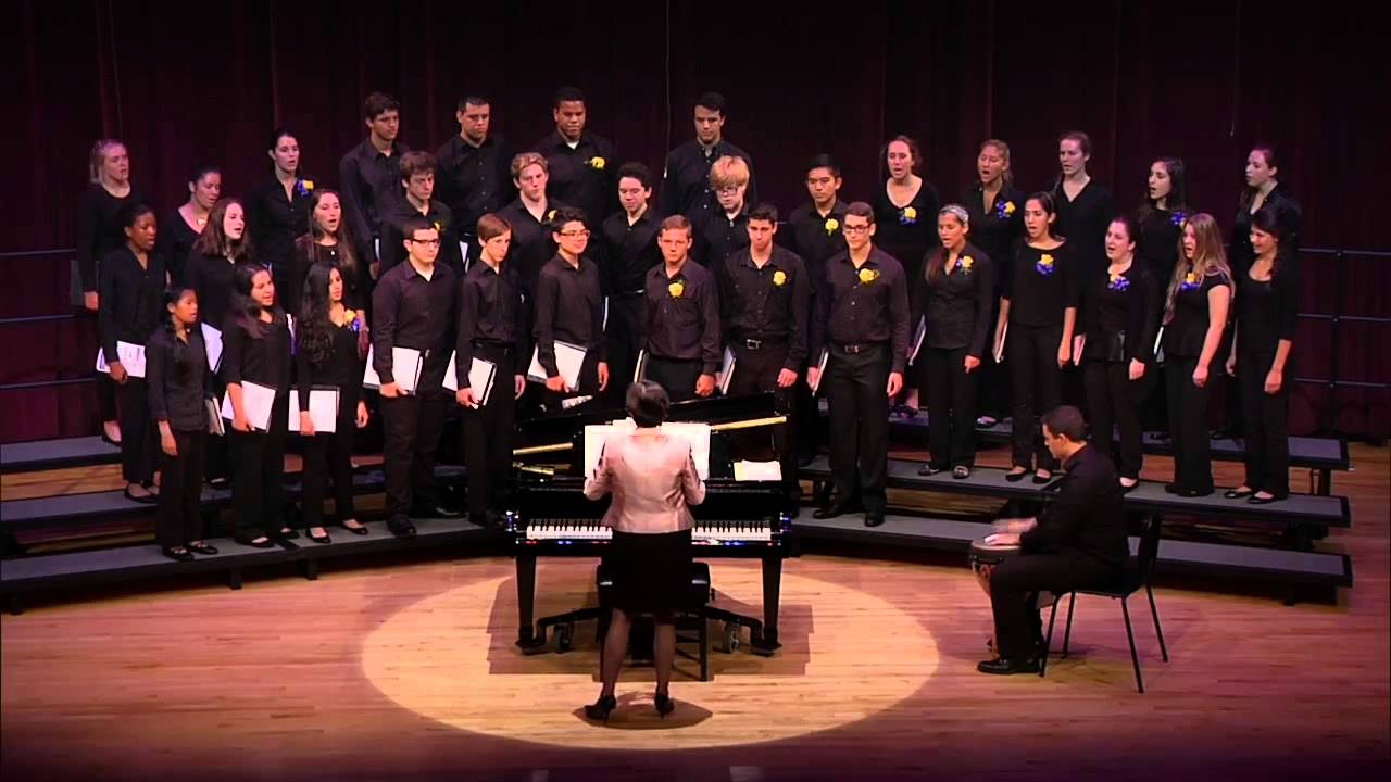 STA Chorale 2015 performs 