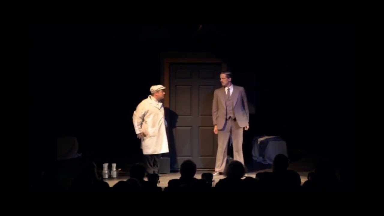 The 39 Steps  - scene - Hannay gets a disguise from the milkman