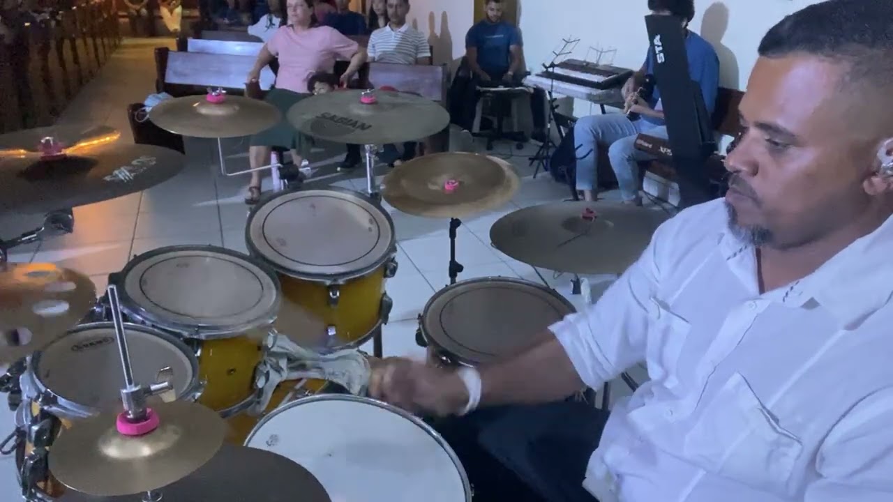 Porque ele vive #drummer #drums #musicos #musicaevagelica #bateraclube 
