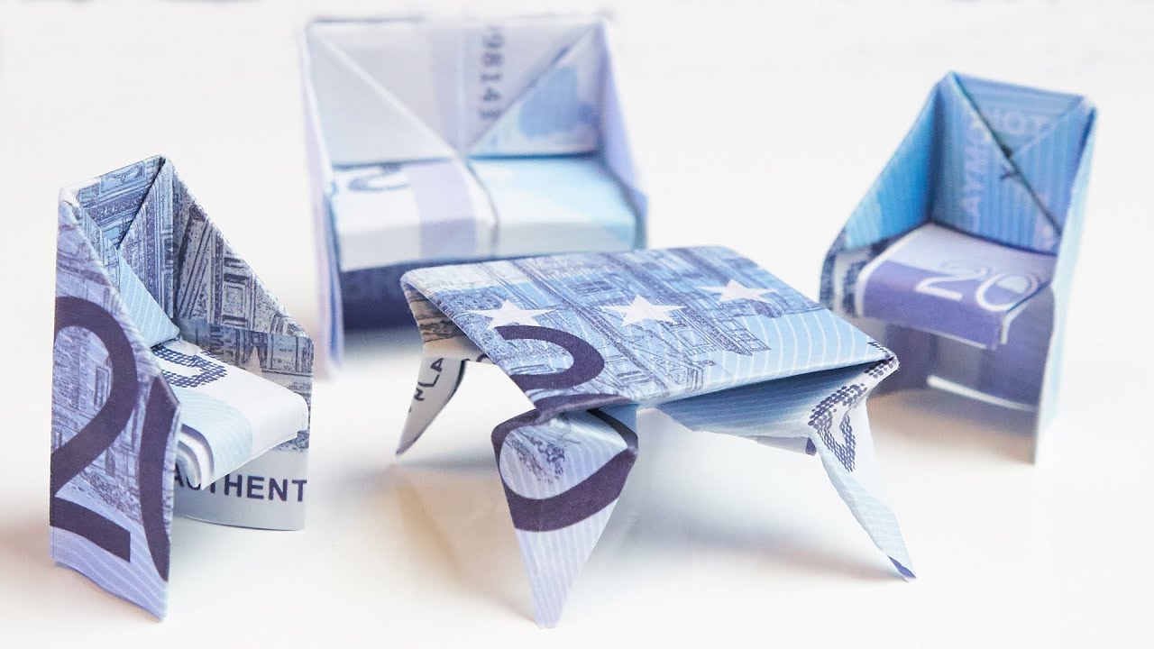GESCHENK zum Einzug: Tisch aus Geld falten