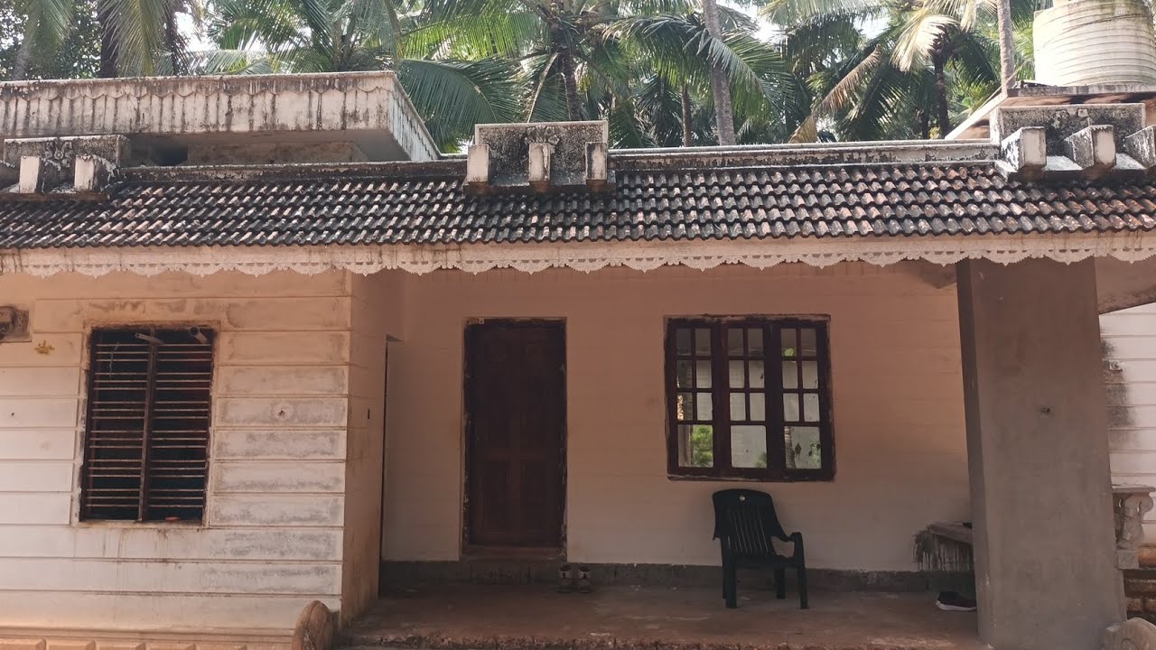 Post no 696 2 BHK House for sale 22 .5 Cent 35 lak PWD BUS Road side 6238632417 B A Group