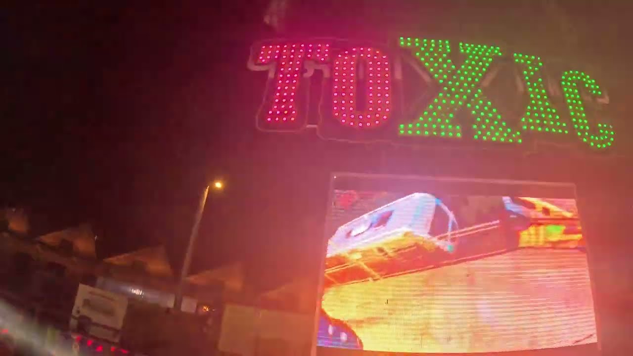 Toxic - Hayen (Onride) / Kortrijk Paasfoor 2024 / Kermis Foire Kirmes Fahrgeschäft