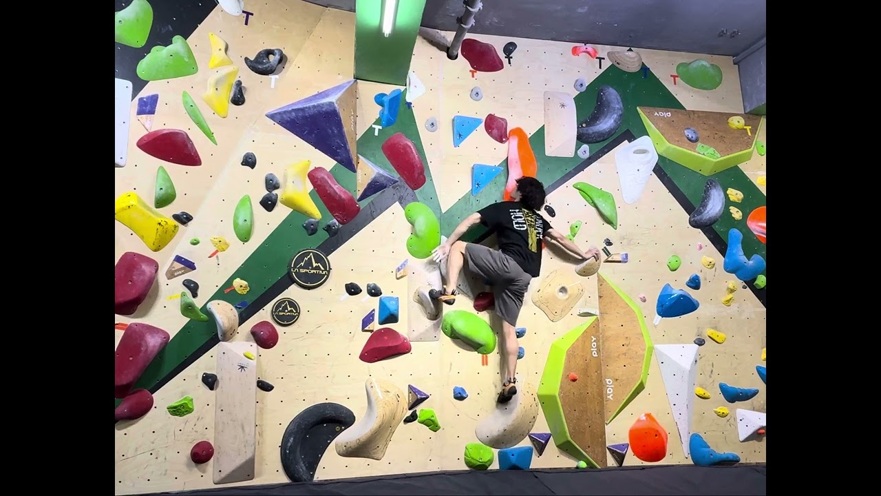 [ボルダリング日記🧗🏻抱石日記] 23062025 V4 その二 @Boulder MAD