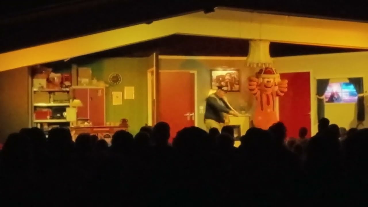 Postbode Pelle Show - Waarbeek - 05-05-2023