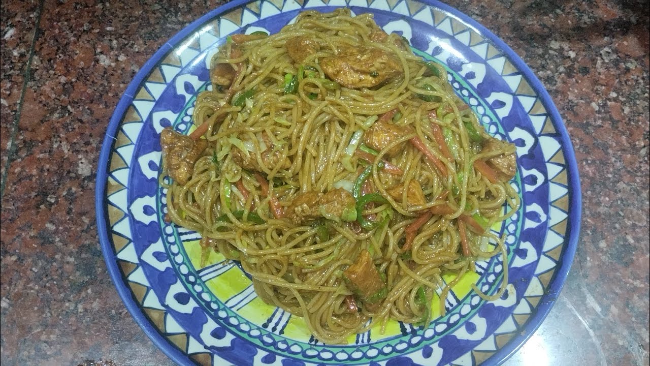Classic Chicken Chow mein | Easy & delicious Recipe