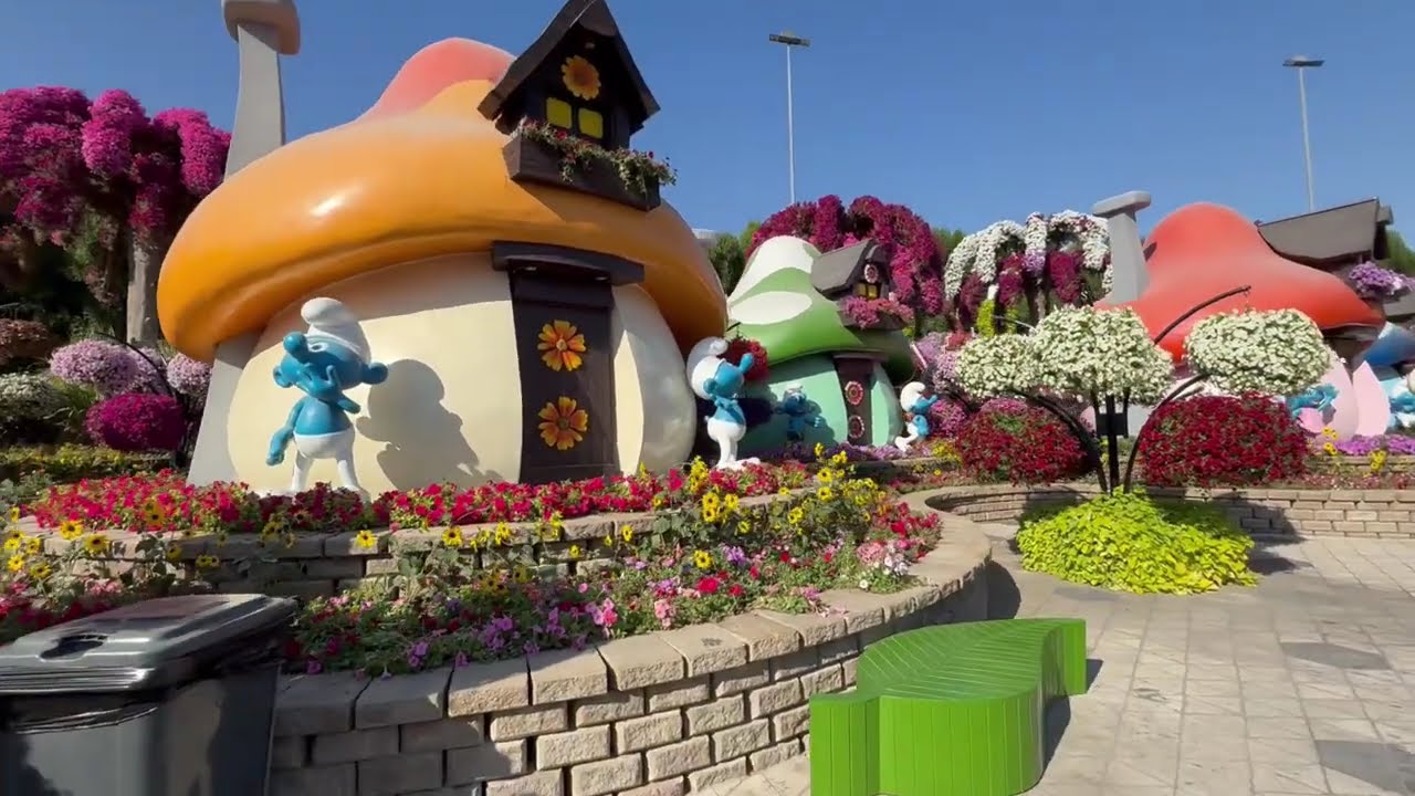 International Trip to Dubai  | Al ghurair mall | Miracle Garden | Global Village | Smurf Village | 