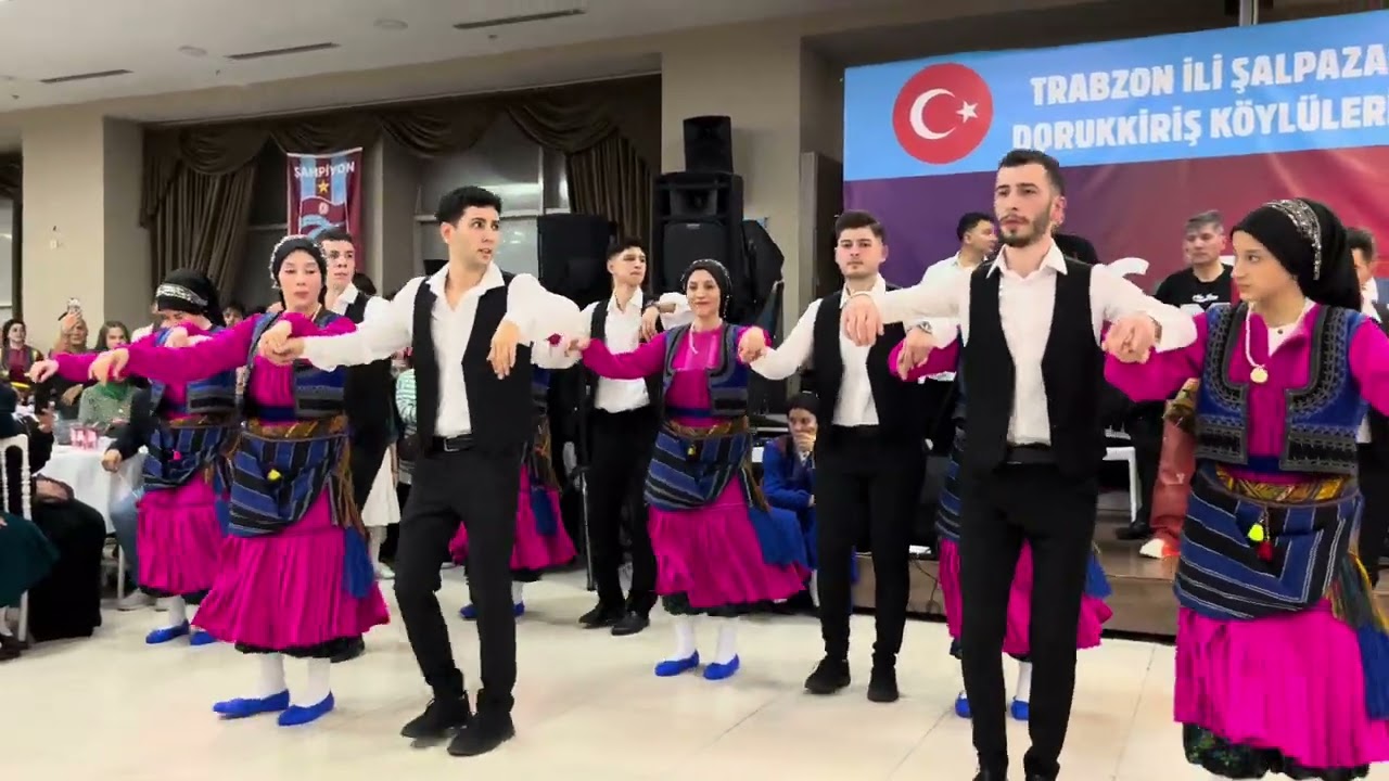 Dorukkiriş K&ouml;y&uuml; Kız ve Erkek Folklor Ekibi - Dernek Gecesi 2024
