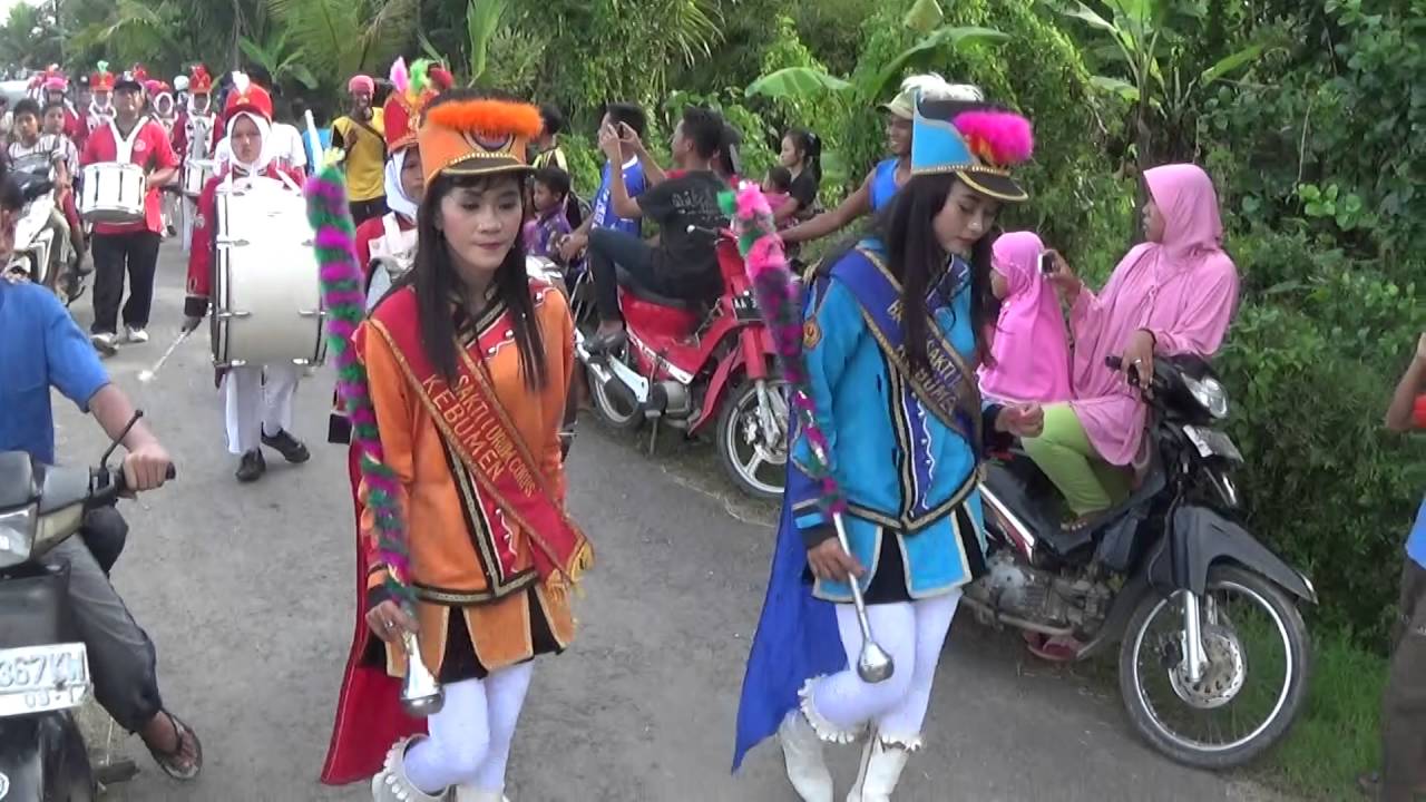 Drum Band SMK Batik Sakti 1 Kebumen dalam Pawai Ta'aruf Kanoman Sugihwaras Adimulyo Kebumen