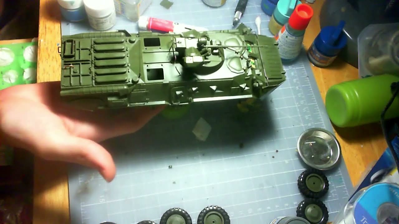 Zvezda 1/35 BTR-80a plus Diorama Tutorial 2/5