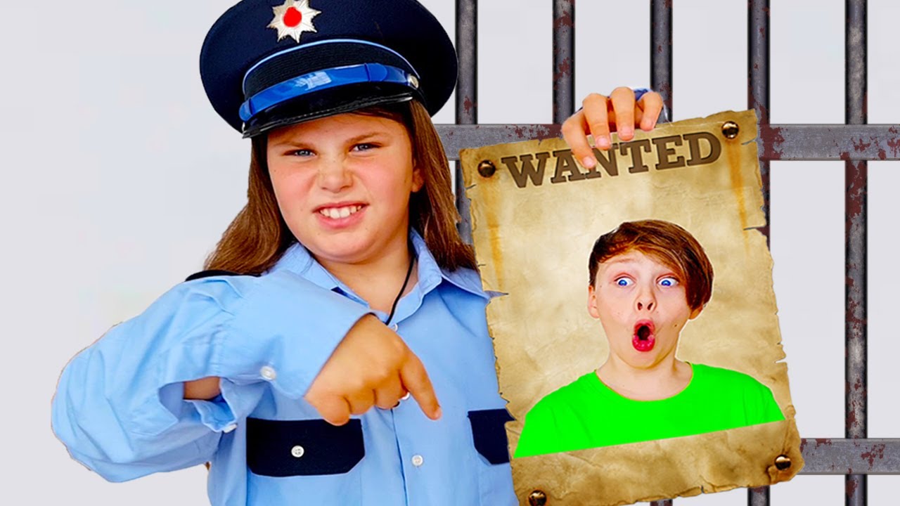 Adriana and Ali Pretend Play Funny Police Chase Story for Kids | Costume Dress Up Video for Children