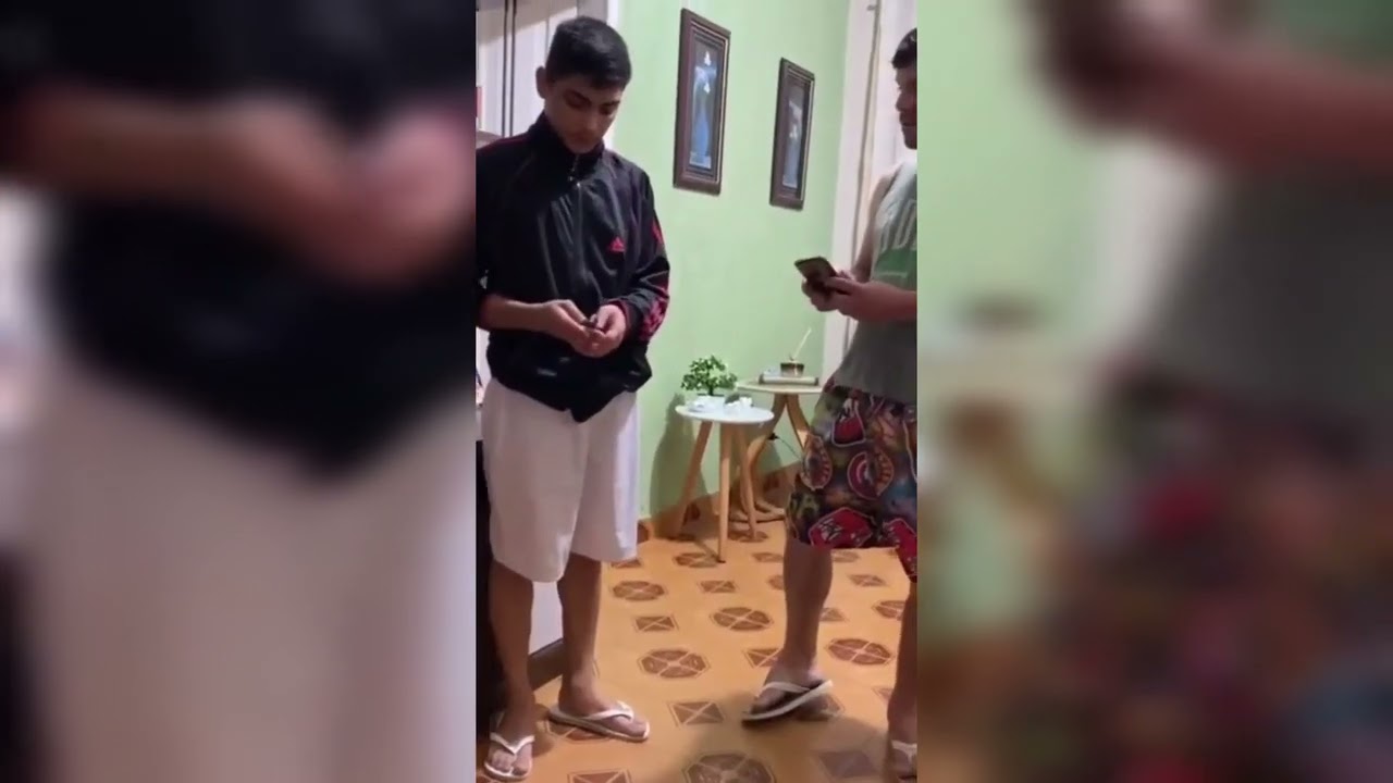 Faca Fake - Retr&aacute;til
