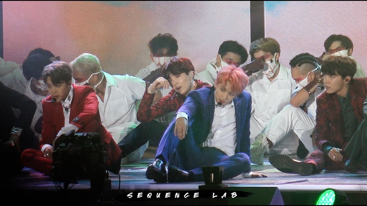 [4K] 180830 BTS SUGA FANCAM - IDOL - SORIBADA AWARDS ∣ 소리바다 방탄소년단 슈가 아이돌 직캠