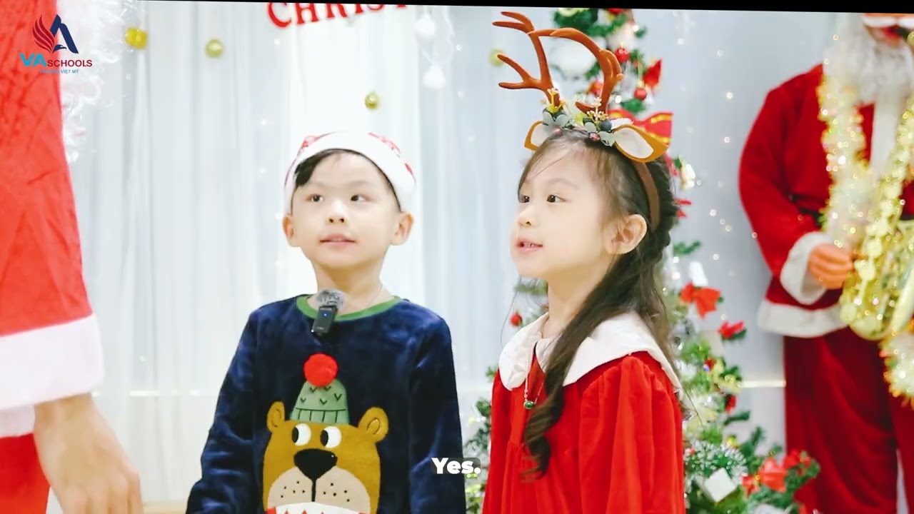 VASCHOOLS - TRƯỜNG MẦM NON VIỆT MỸ QUẬN 11 (SMALL TALK SHOW 2023: MERRY CHRISTMAS)