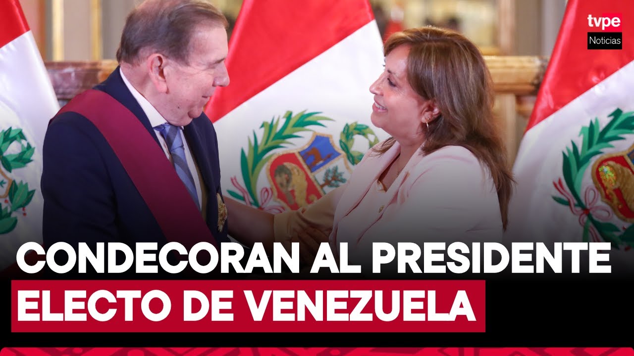 Presidenta Dina Boluarte condecora a Edmundo González con la Orden del Sol en Palacio de Gobierno