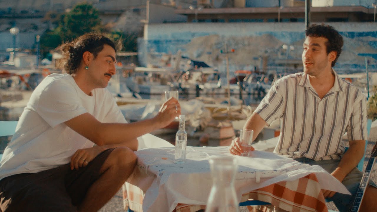 Γιαγκίνηδες - Μπαξέ τσιφλίκι/Χατζηκυριάκειο/Απόψε στις ακρογιαλιές (cover music video)