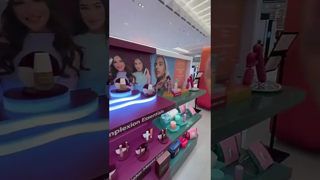 مينا الشيخلي تكتسح مول الإمارات ببراندها الجديد وتكشف عن مفاجأة كبرى لكل المتابعات! 🎁✨
