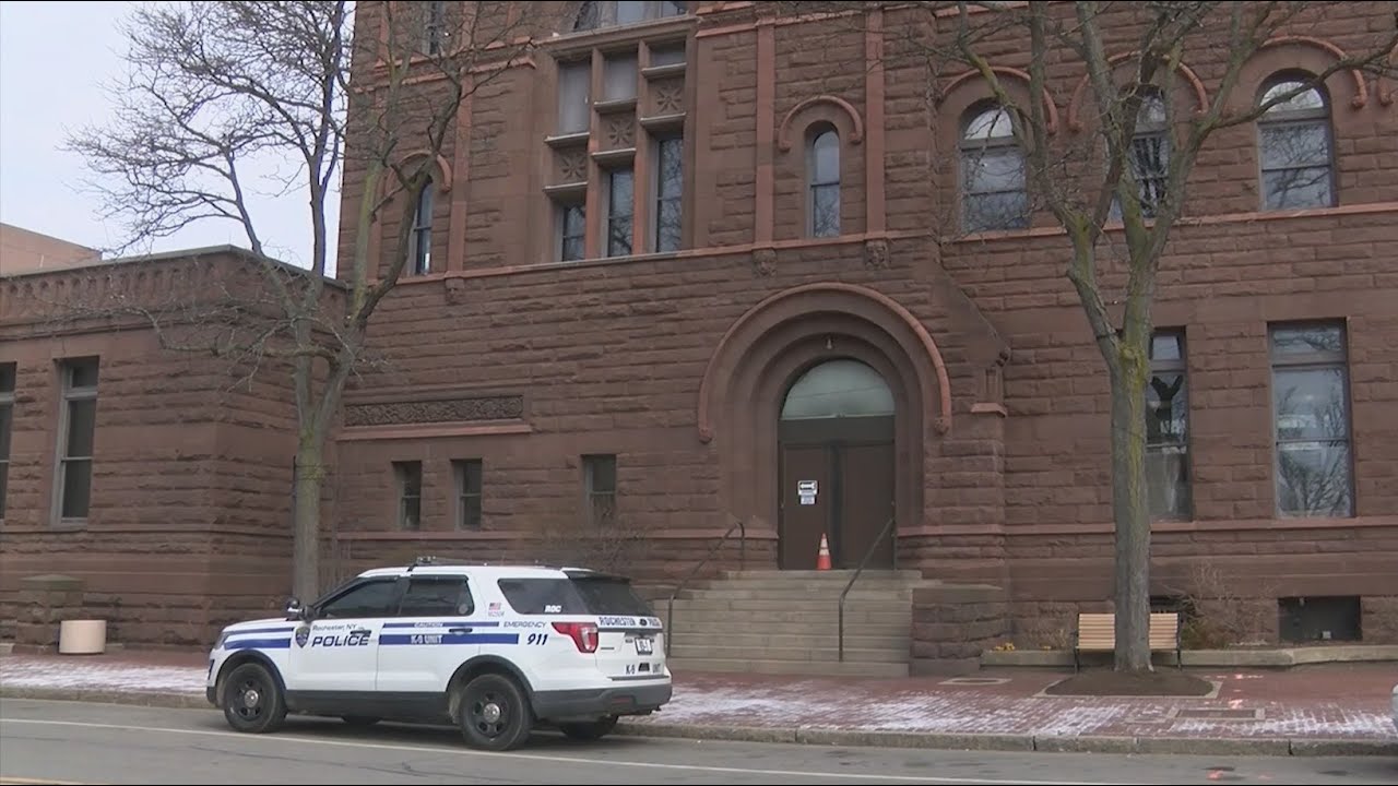 Bomb threat at Rochester City Hall: 1 person in custody, no devices found, building evacuated