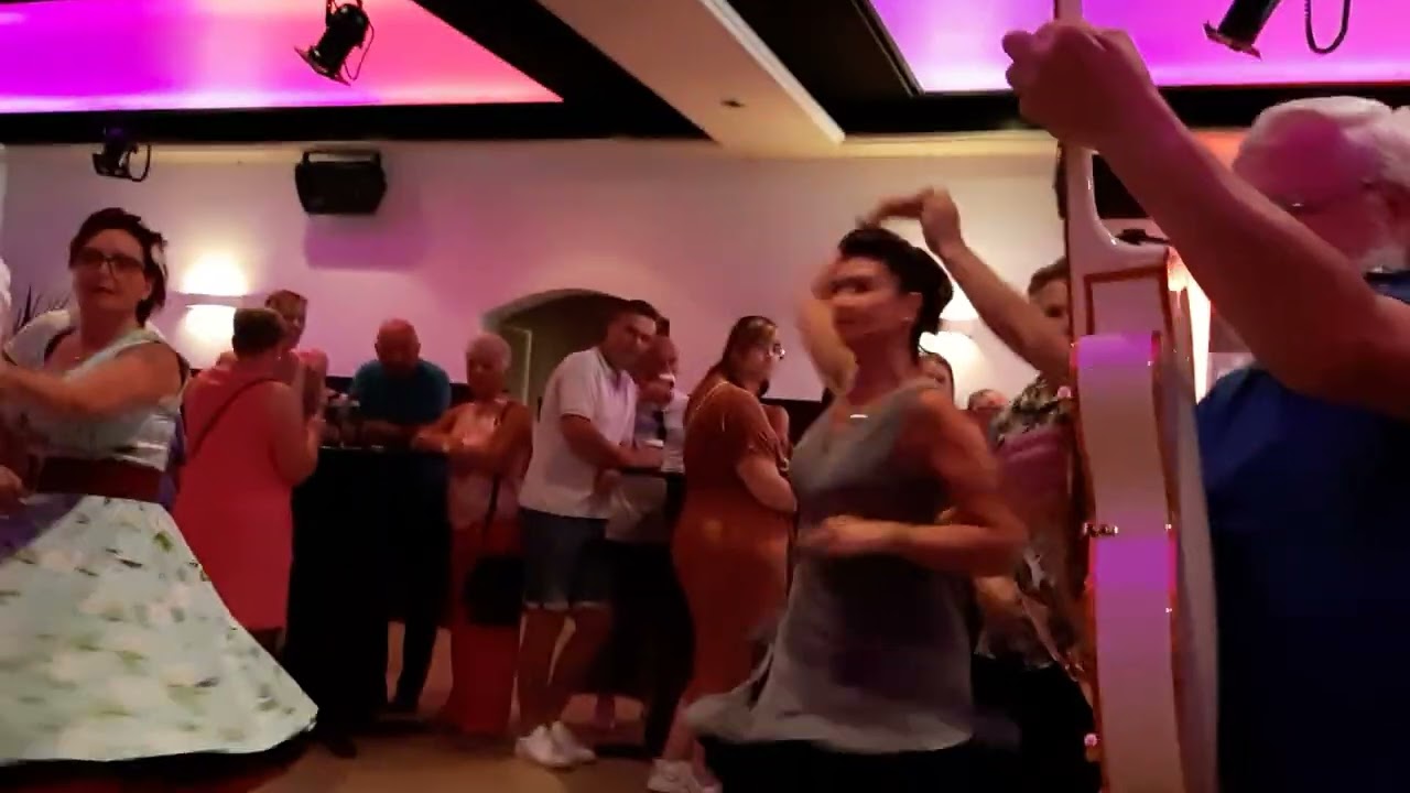 THE ROCKING DRIFTERS- 10-9-2023 ...Boelaars-Raamsdonksveer..🎶🕺Hello Josephine 💃🎶