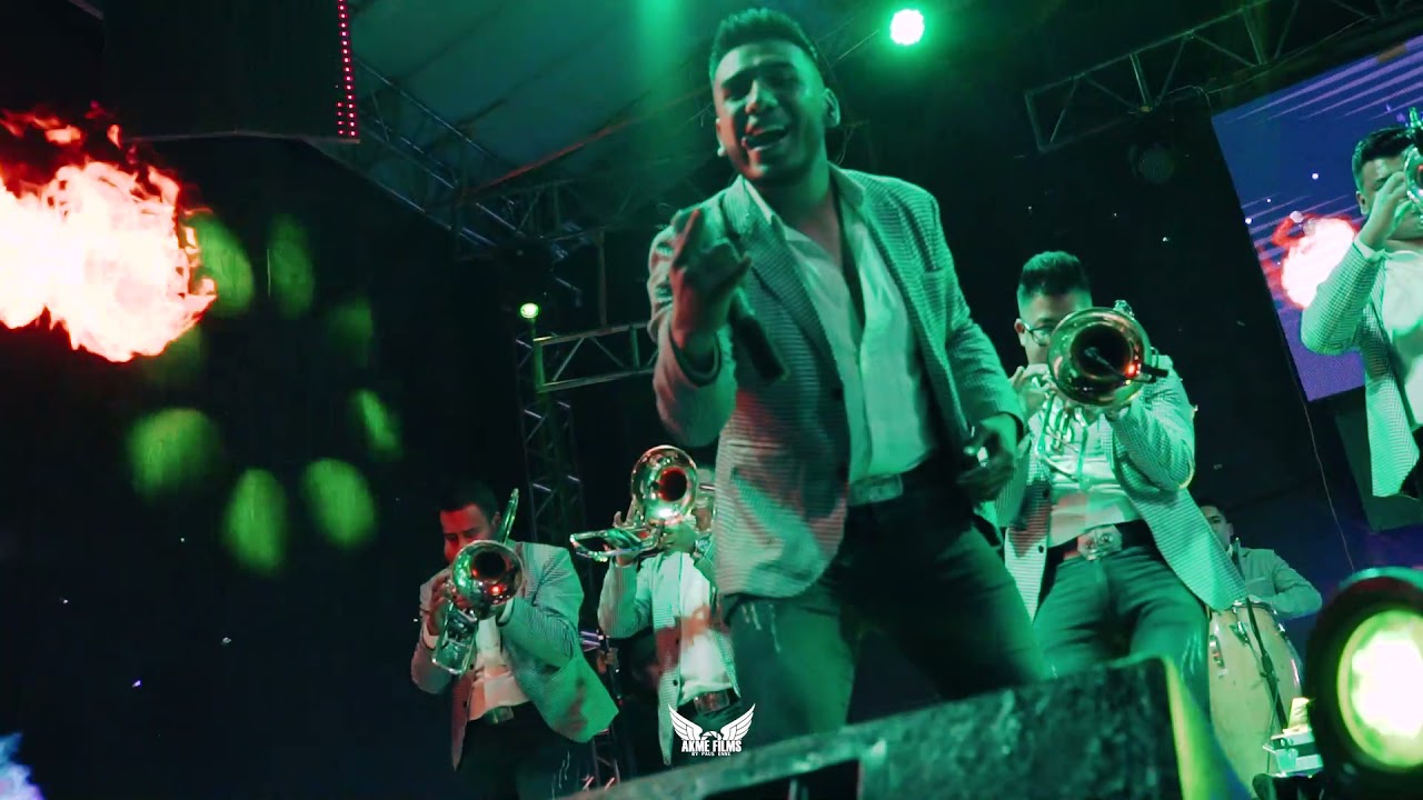 Banda Reyna La Mera Mera 5 Minutos