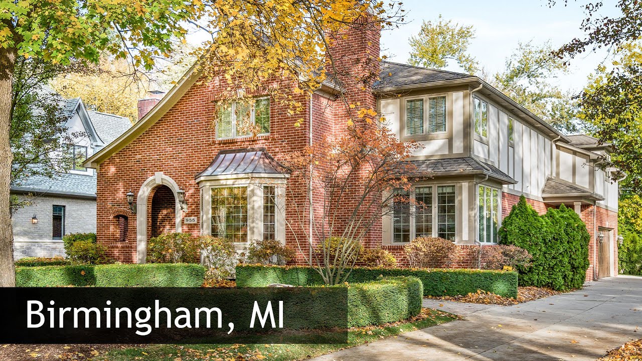 Tour of 955 Larchlea Dr | Birmingham, MI Real Estate & Homes
