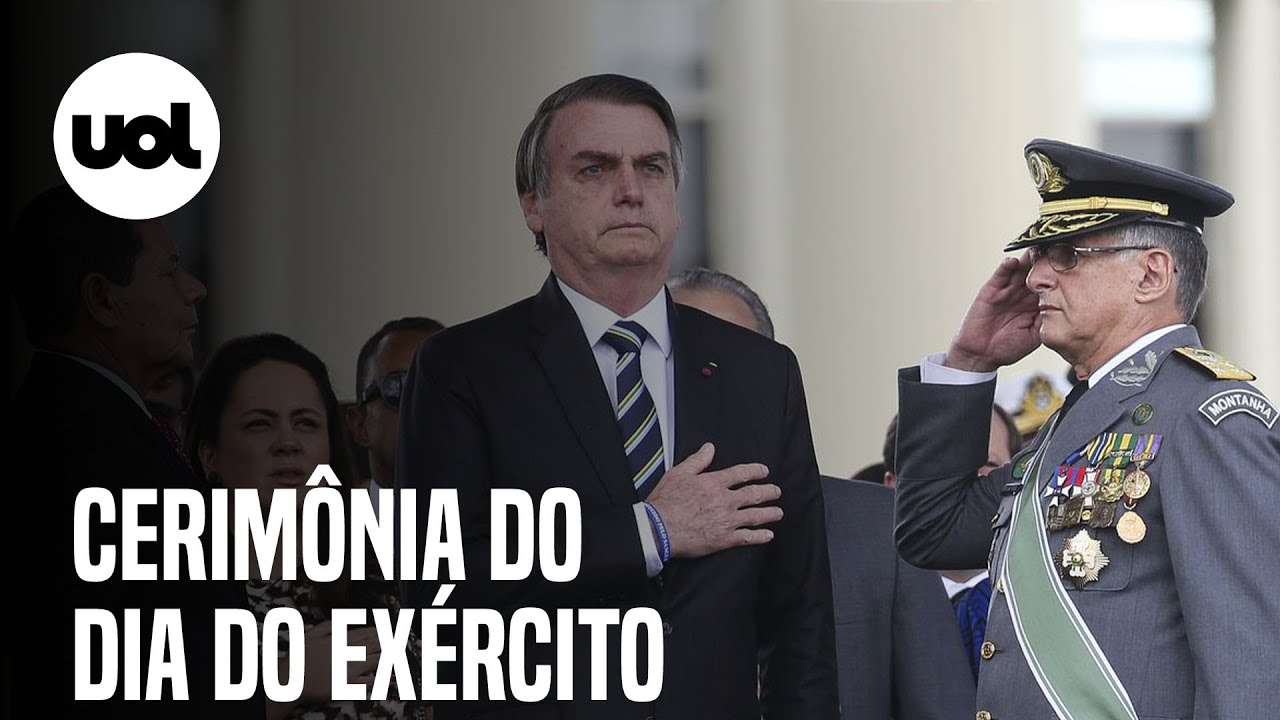 Bolsonaro participa da cerimônia do Dia do Exército