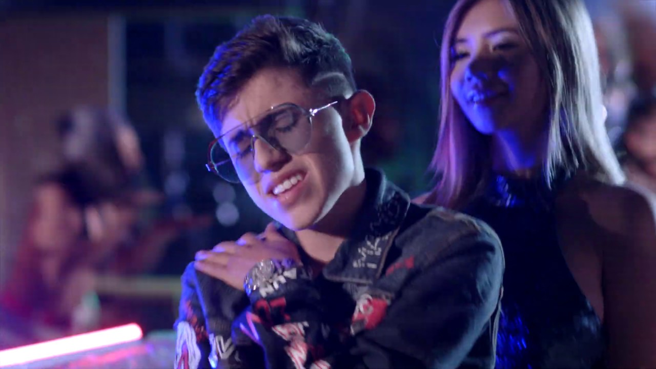 Devia - Gitana (Video Oficial)