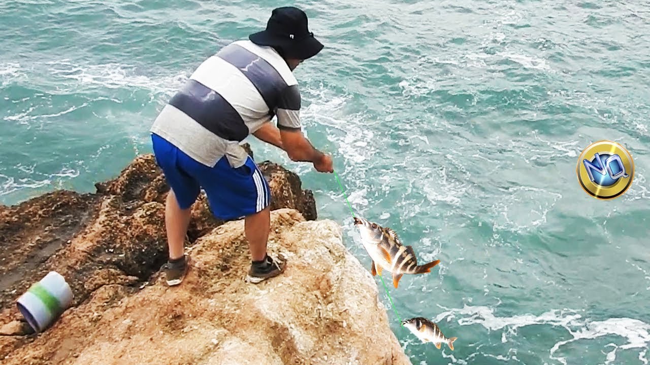 Pesca desde Rocas con Carrete de Mano y Cangrejo como Carnada