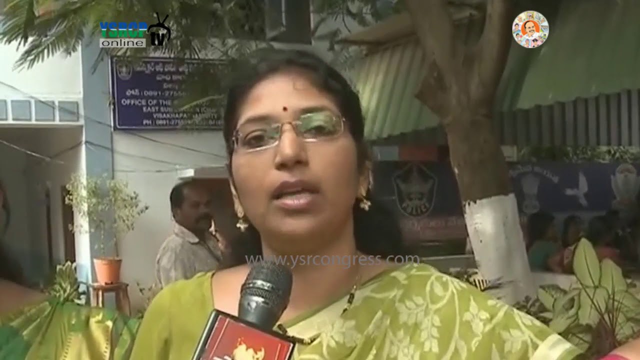 YSRCP Women Leaders fire on TDP Govt on attacking women over protesting fashion Show
