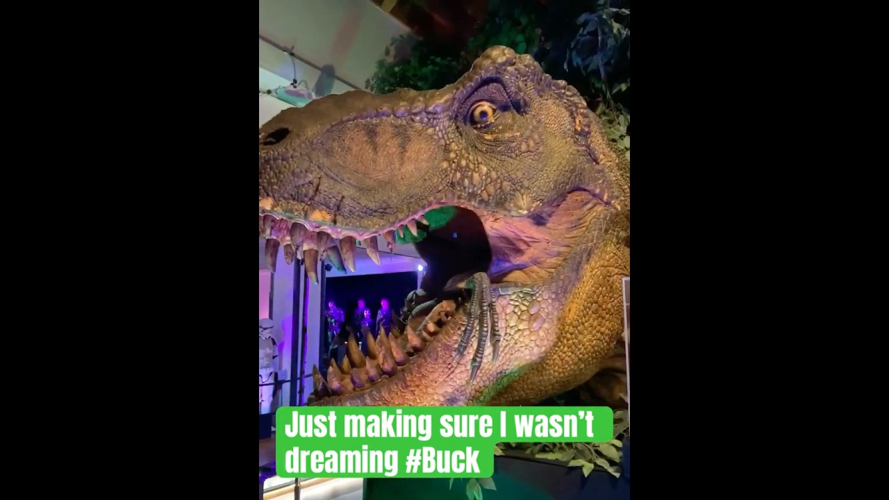 Meeting OG T.Rex animatronic from The Lost World: Jurassic Park