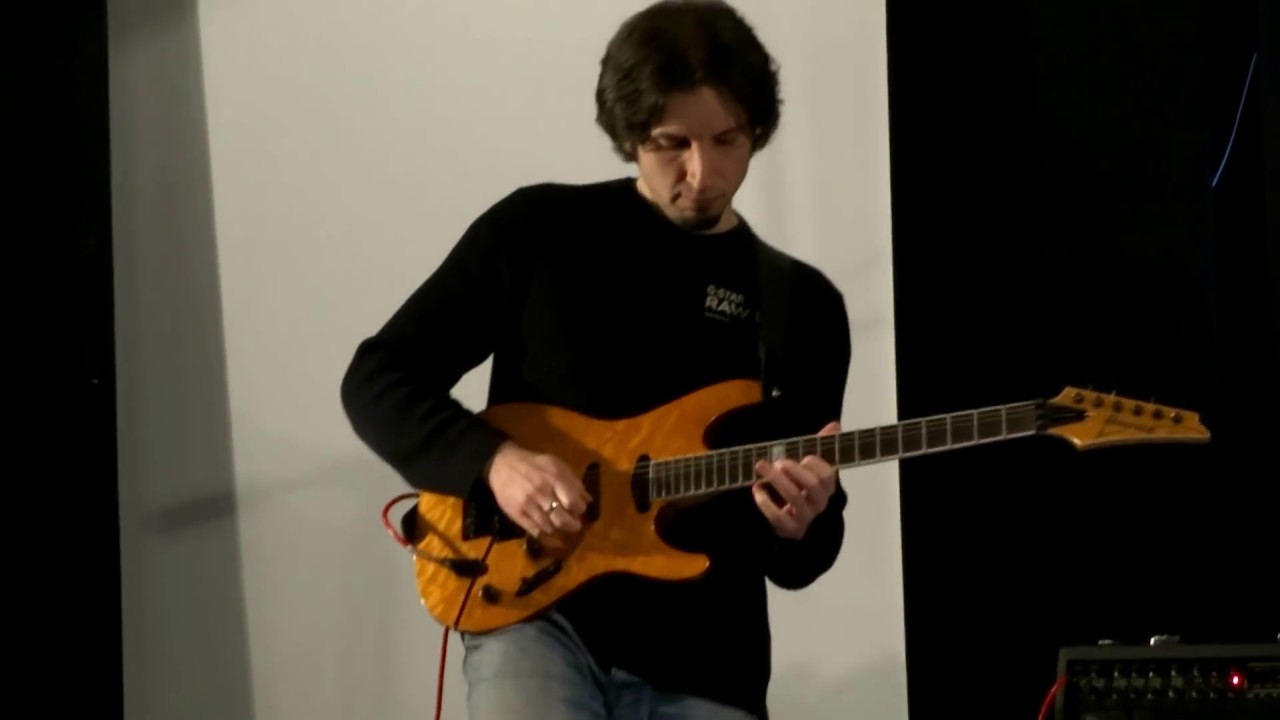 A.Giglioli - Fred (live guitar solo)