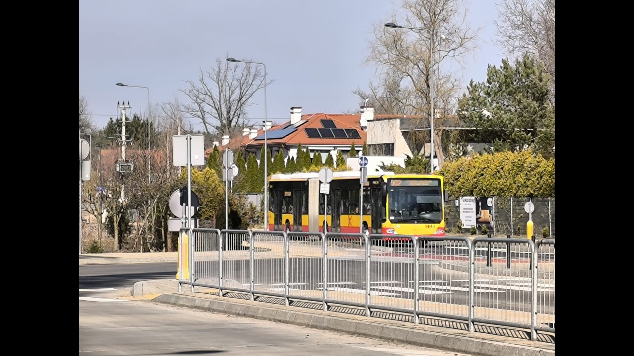 Mercedes-Benz Conecto O628B02 na linii 502 kier. Metro Politechnika