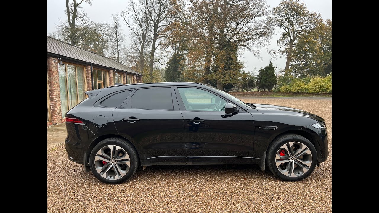 Jaguar F Pace dashcam installed FITCAMX looks like oem.