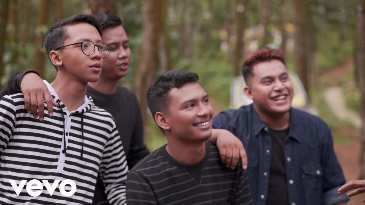Montase - Menua Berdua
