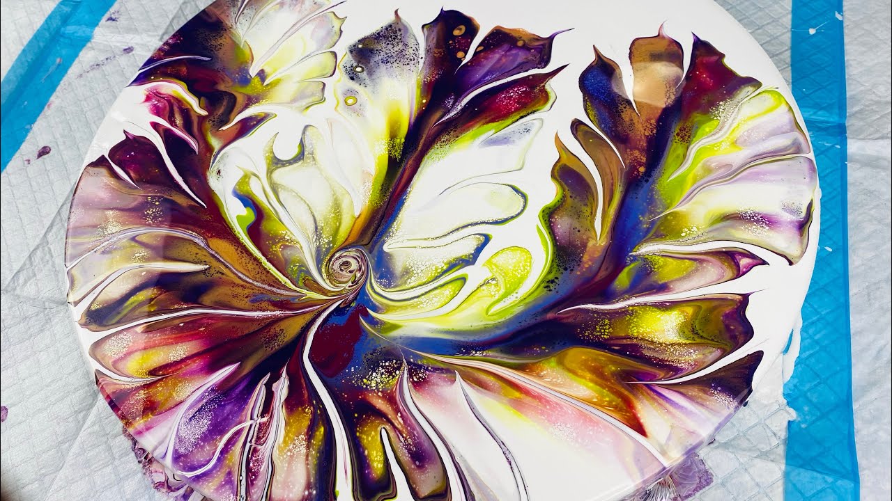 Gorgeous Dutch Pour- Botanical #fluidart #rinskedouna #dutchpour @TinasInspiredArt  @RinskeDouna