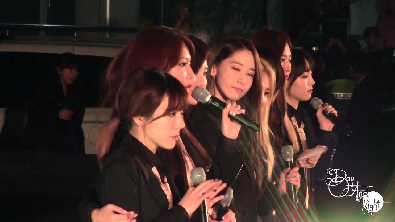 140316 Mr.Mr. Fansign - Cheonggye Square - Sunny