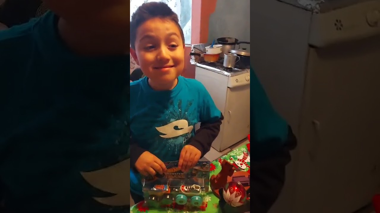 Es mi primer video apoyenlo