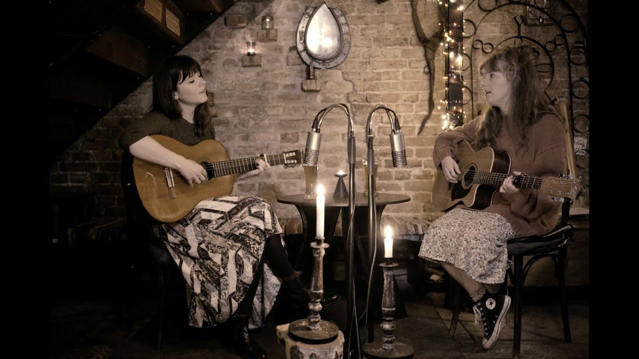 Wayfaring Stranger - Lotta St Joan & Jessie Monk