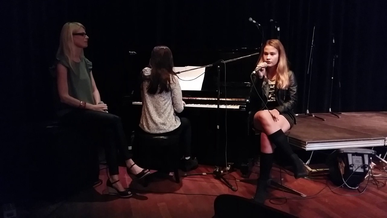 Falling Slowly - (vnlr) Gerlinde, Alicia en Wietske